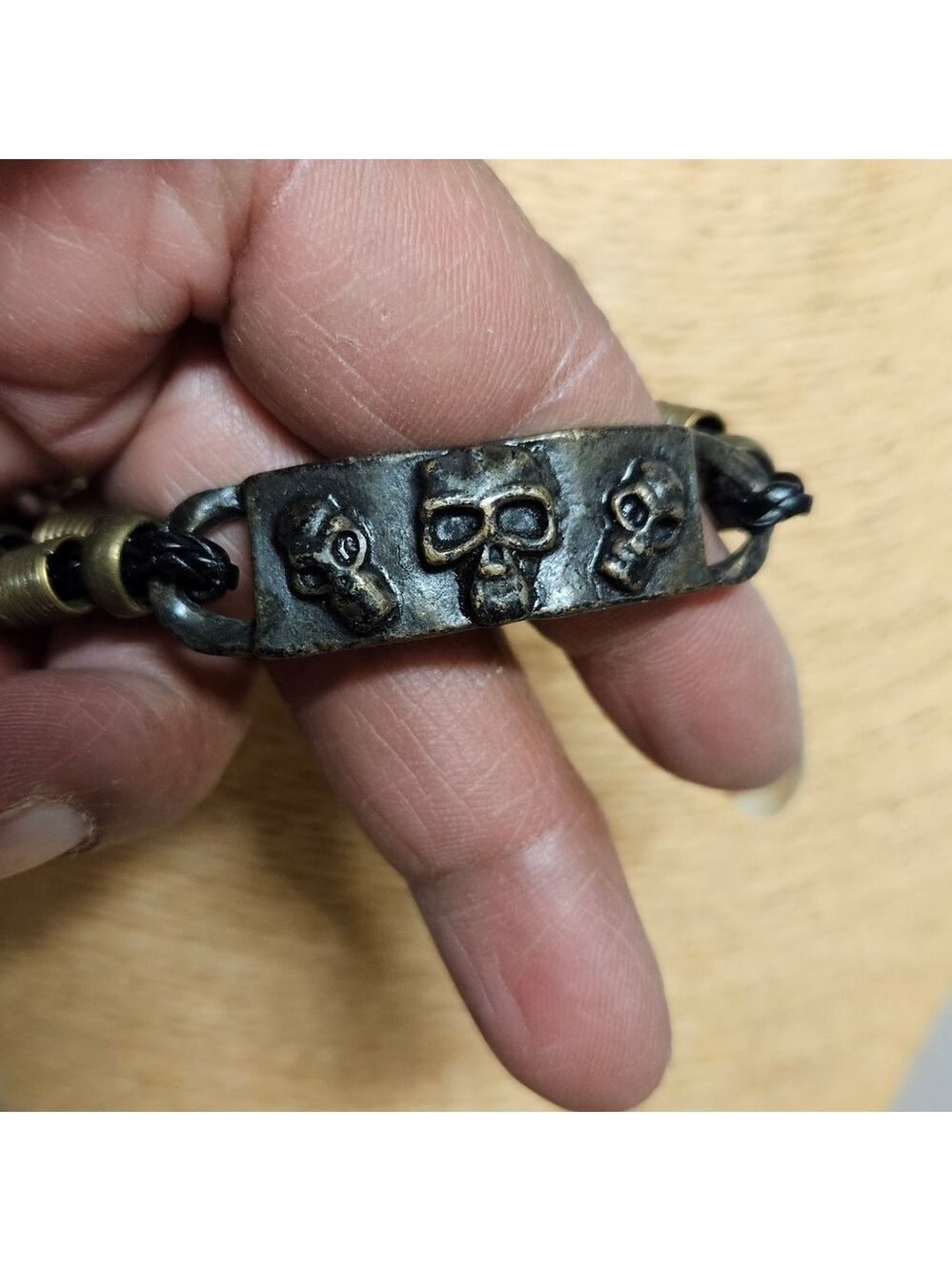 Vintage Unisex Goth-Style Raised Skull Design Bracelet
